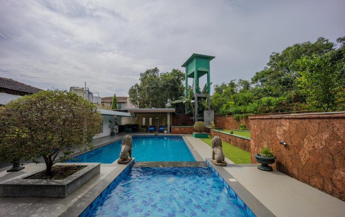 Stunning Hilltop 3Br Villa W Pool And River View Siolim Exterior photo